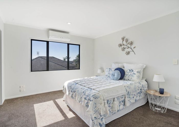  at 8 Leixlep Lane, East Tamaki, Manukau City, Auckland