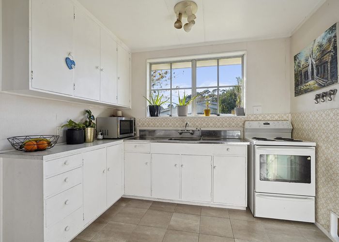  at 16A Lansdowne Crescent, Glenview, Hamilton, Waikato