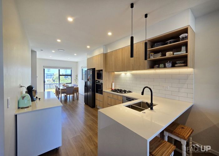  at 4 Coast Garden Drive, Hobsonville, Waitakere City, Auckland