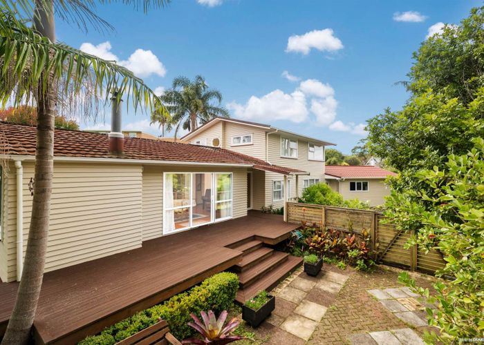  at 82 Marlborough Avenue, Glenfield, North Shore City, Auckland