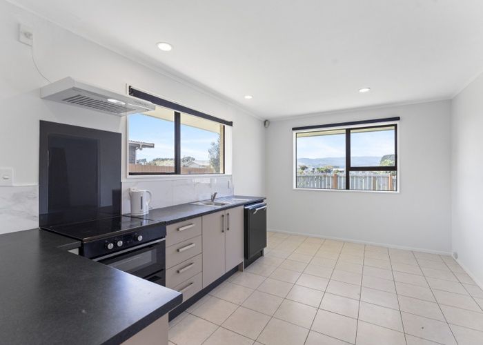  at 87 Norfolk Crescent, Otaki Beach, Otaki