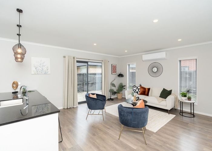  at 9/15 Onukutara Place, Huntington, Hamilton
