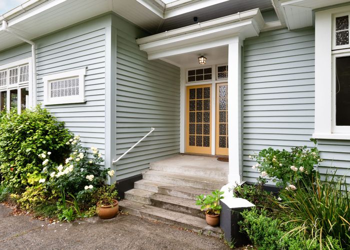  at 6 Kitchener Street, Claudelands, Hamilton