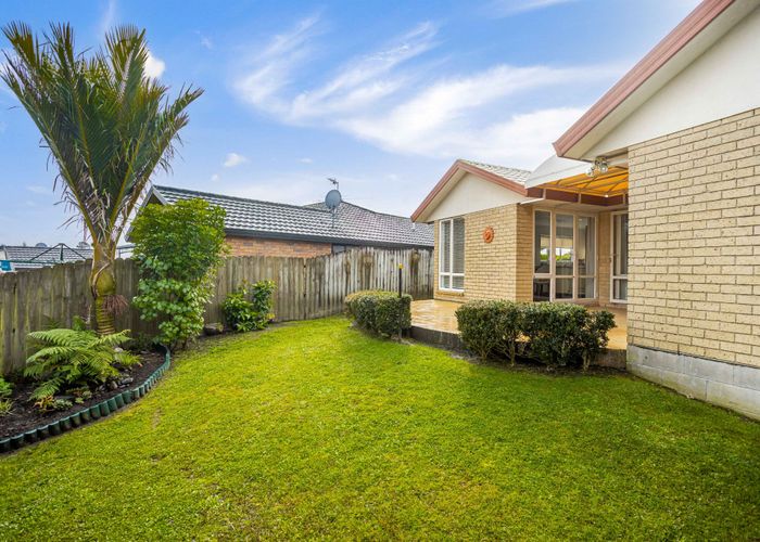  at 55 Kingdale Road, Henderson, Auckland