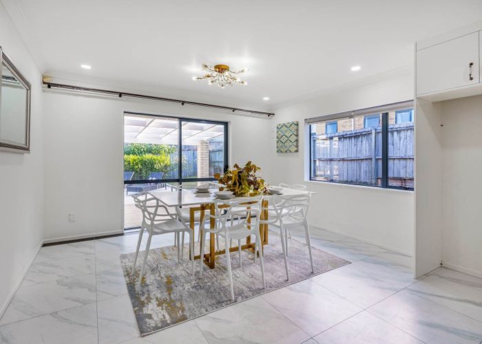  at 11 Buncrana Place, Pinehill, Auckland
