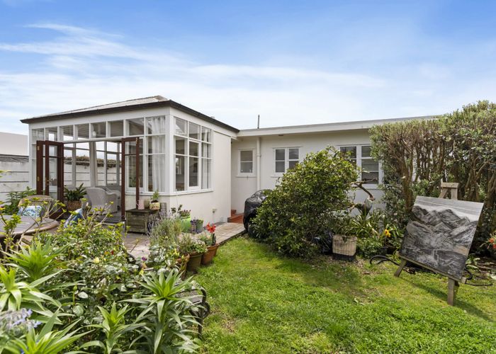  at 30 Peary Road, Mount Eden, Auckland