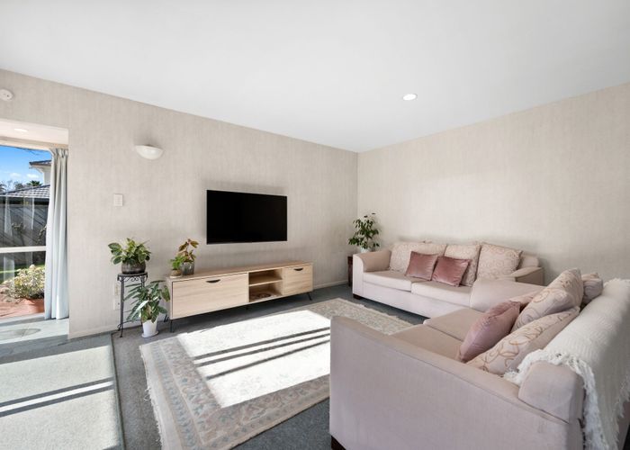  at 58 Harrowfield Drive, Harrowfield, Hamilton