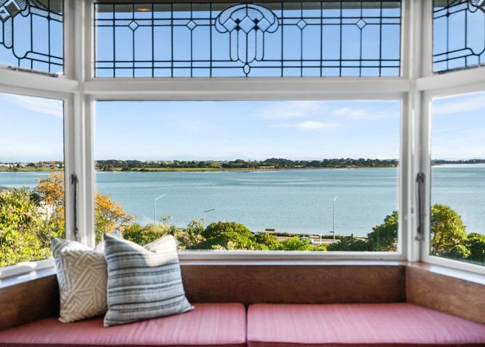  at 21 Mt Pleasant Road, Mount Pleasant, Christchurch