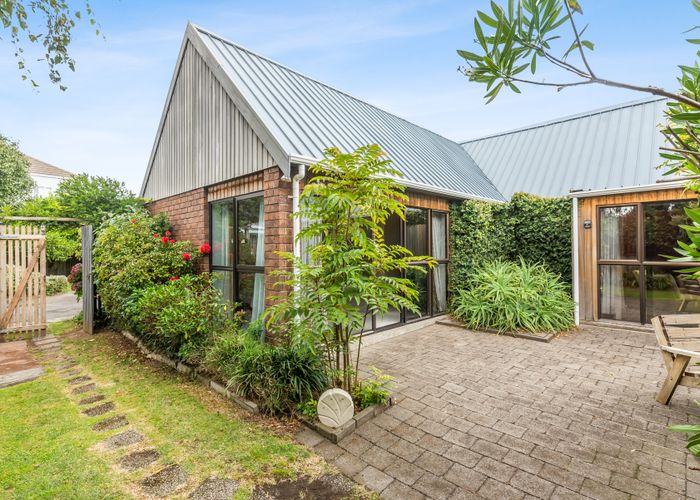  at 100 Rimu Road, Raumati Beach, Paraparaumu