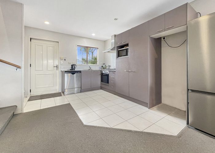  at 8/18 Alicante Avenue, Hill Park, Manukau City, Auckland