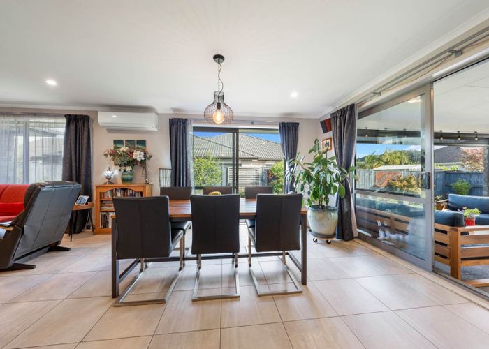  at 20 Sir Lincoln Drive, Kumeu