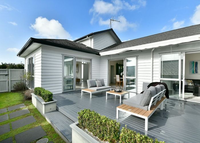  at 20 Major Henry Greens, Silverdale, Silverdale