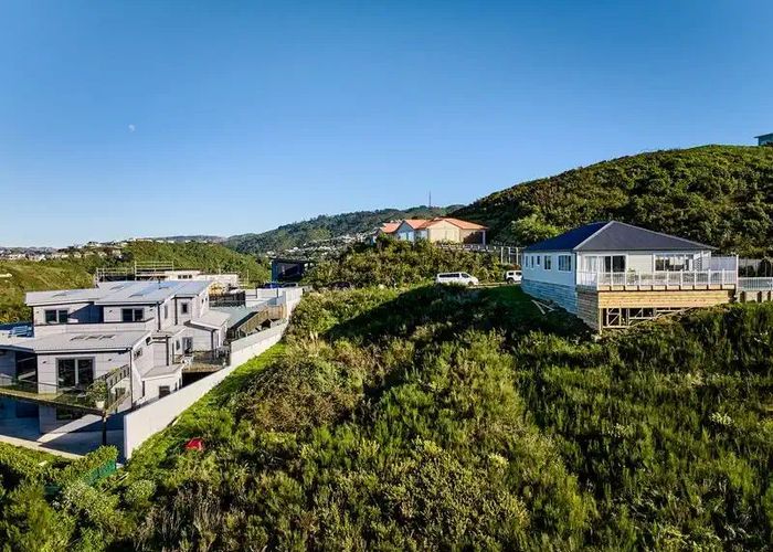  at 33 Grumman Lane, Newlands, Wellington, Wellington