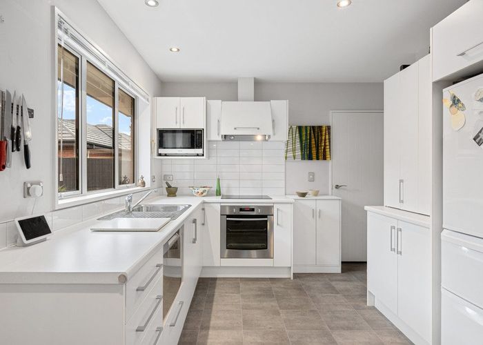  at 2/17 Field Terrace, Upper Riccarton, Christchurch