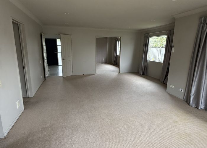  at 44 Baverstock Rd, Flat Bush, Manukau City, Auckland