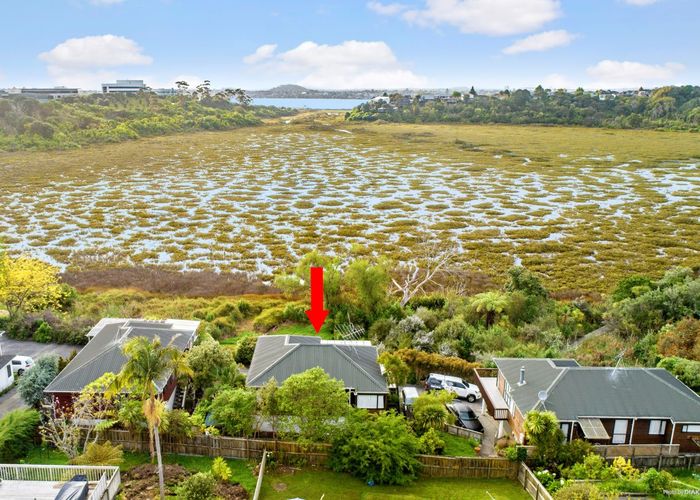  at 2/28 Saint Peters Street, Northcote, North Shore City, Auckland