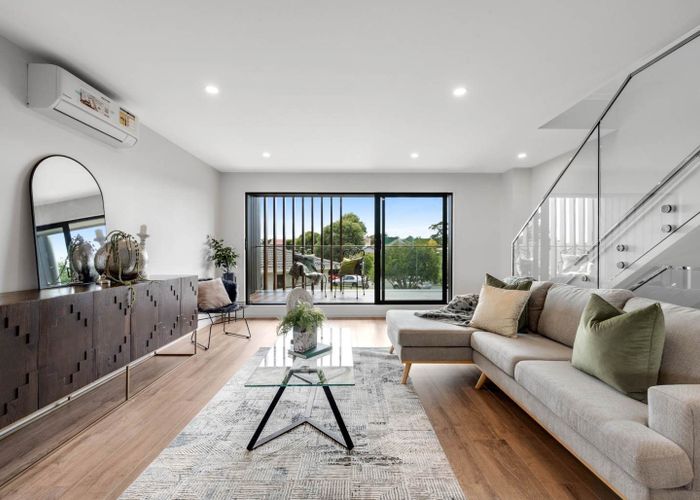  at 15E Tomintoul Place, Highland Park, Manukau City, Auckland