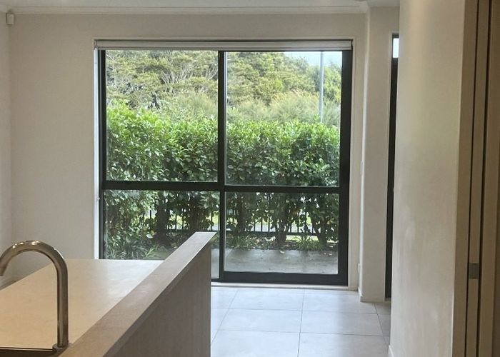  at 39 Matairangi Avenue, Totara Heights, Manukau City, Auckland