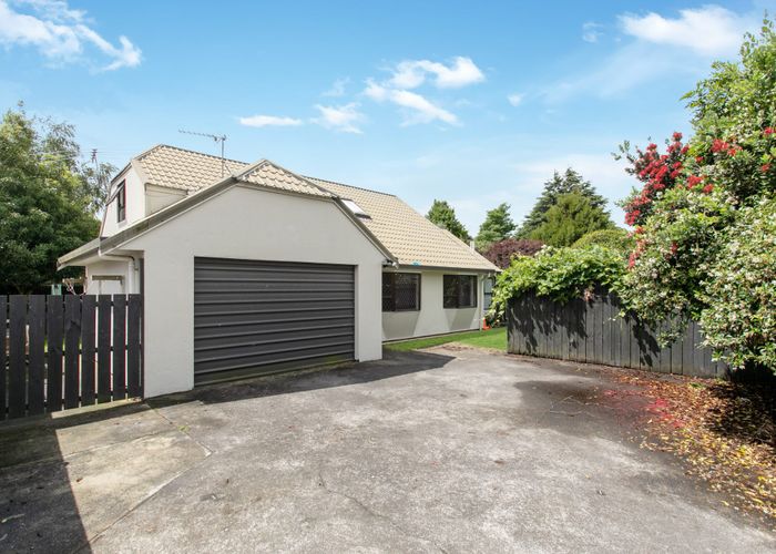  at 11 BEACH RD, Papakura, Auckland