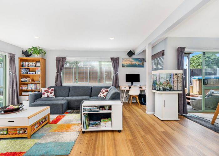  at 5A Westergrove Place, West Harbour, Auckland