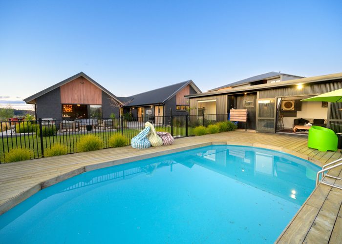  at 29 Redmill Road, Redwood Valley