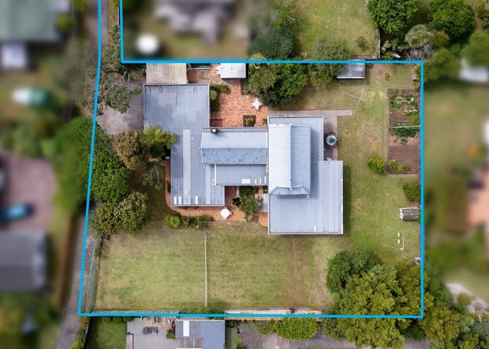  at 4 Terrylyn Drive, Hillcrest, North Shore City, Auckland