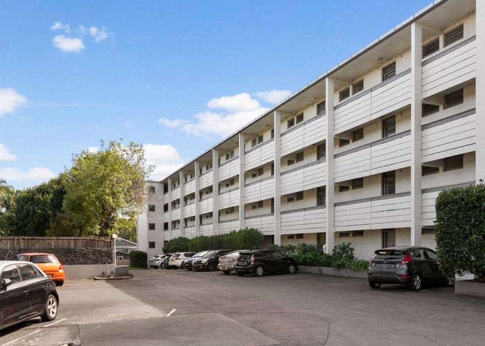  at 38/18 Edenvale Crescent, Mount Eden, Auckland City, Auckland