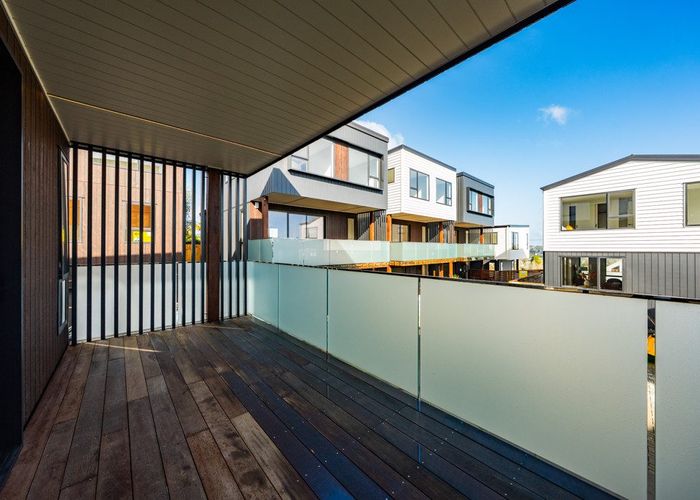  at 4/36 William Souter Street, Forrest Hill, North Shore City, Auckland