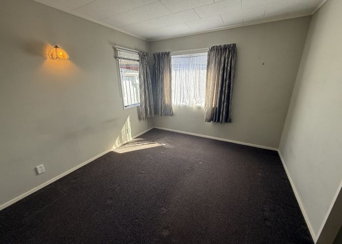  at 3 Rosemead Place, Randwick Park, Auckland