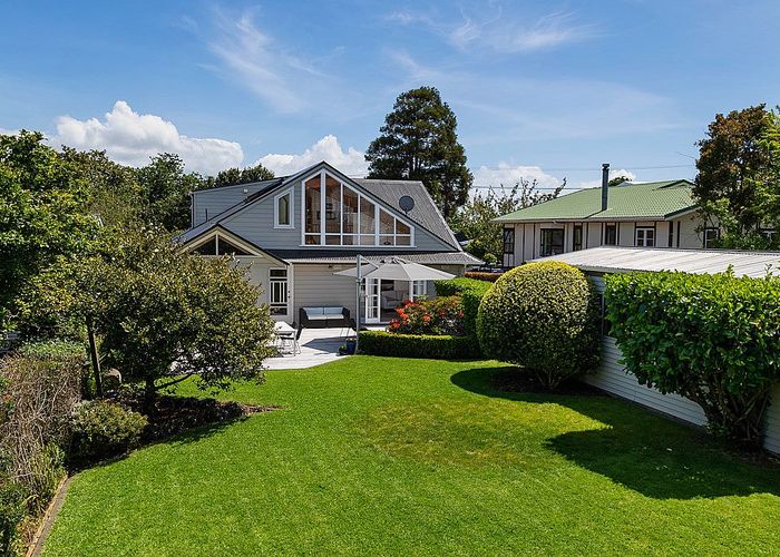  at 27 Grande Avenue, Mount Albert, Auckland