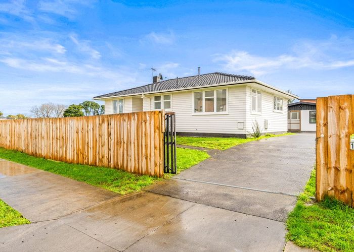  at 15 Mayflower  Close, Manukau, Manukau City, Auckland