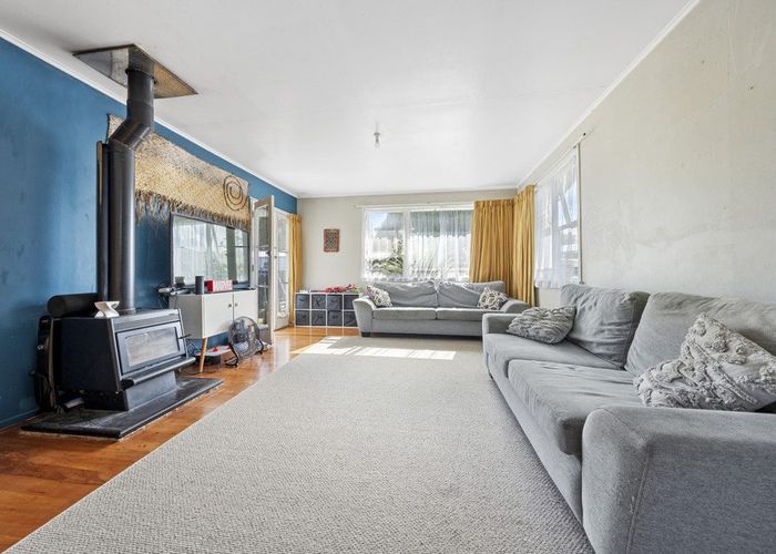  at 61 Graham Avenue, Te Atatū Peninsula, Auckland