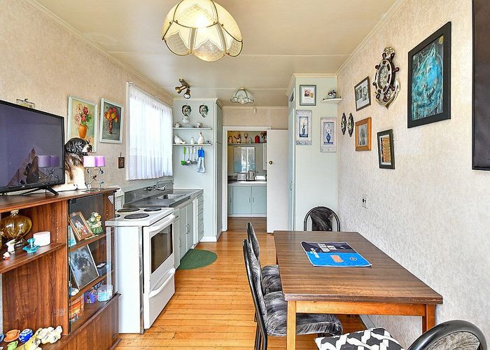  at 1/9 Evelyn Street, Papatoetoe, Auckland