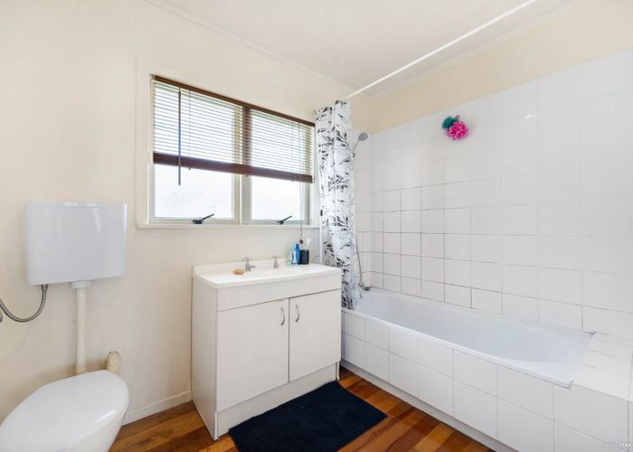  at 2/83 Symonds Street, Onehunga, Auckland