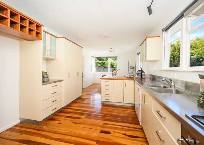  at 12 Conway Place, Terrace End, Palmerston North