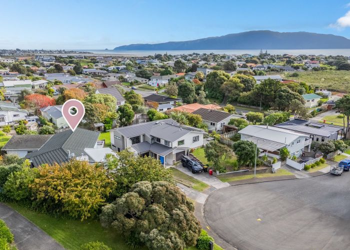  at 6 Lindale Grove, Waikanae Beach, Kapiti Coast, Wellington