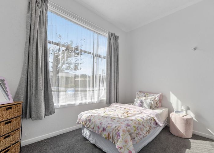  at 10 Dick Street, South Dunedin, Dunedin