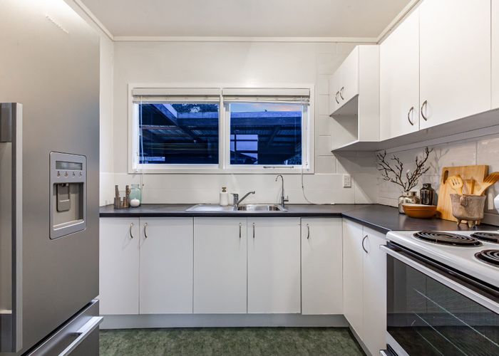  at 10A Penryn Drive, Camborne, Porirua