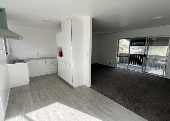  at 2/10 Benchmark Drive, Massey, Waitakere City, Auckland