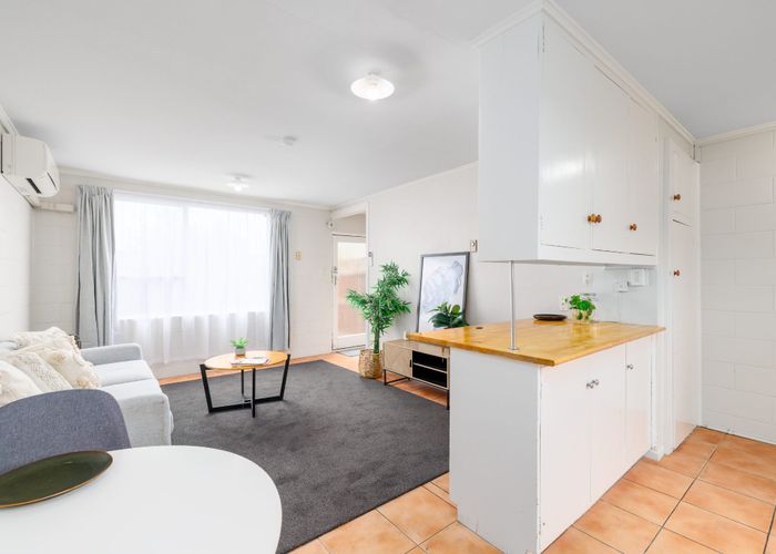  at 1-8/21 Olliviers Road, Phillipstown, Christchurch City, Canterbury