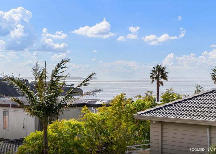  at 12 Hyde Road, Rothesay Bay, North Shore City, Auckland