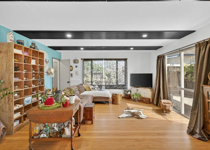  at 2/44 Shakespeare Road, Waltham, Christchurch City, Canterbury