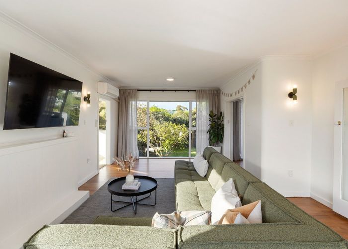  at 24 Riverview Terrace, Fairfield, Hamilton