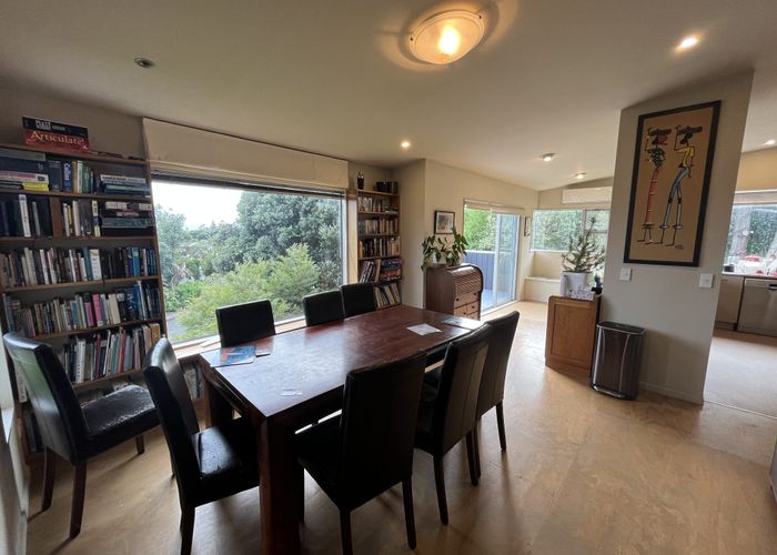  at 8 Sunset Terrace, Waikanae Beach, Kapiti Coast, Wellington