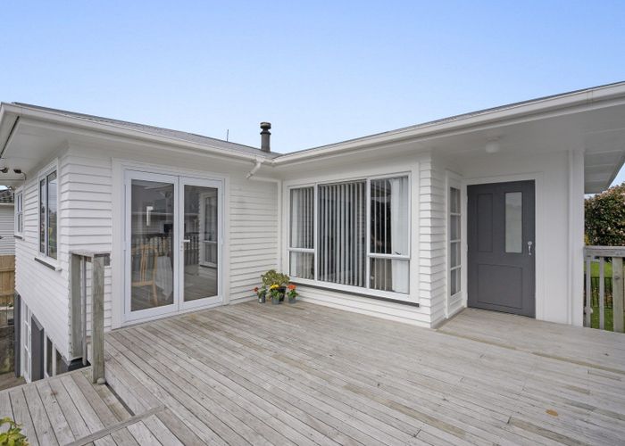  at 3 Blenheim Place, Vogeltown, New Plymouth, Taranaki