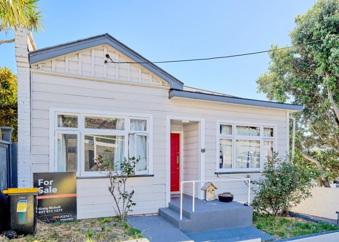  at 60 Roxburgh Street, Mount Victoria, Wellington