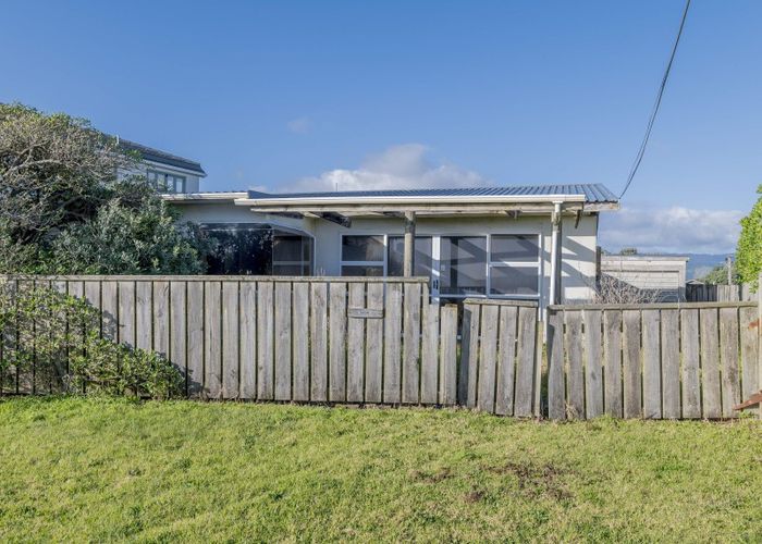  at 244 Marine Parade, Otaki Beach, Otaki