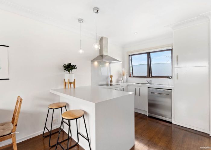  at 1/3 Rathlin Street, Blockhouse Bay, Auckland