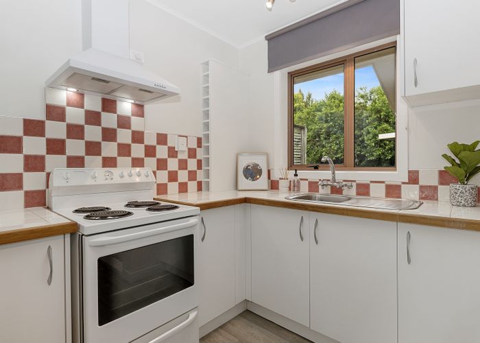  at 2/48 Byron Street, Leamington, Cambridge