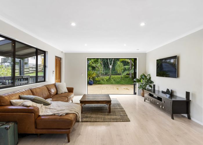  at 2/29 Ridgewood Crescent, Birkenhead, Auckland